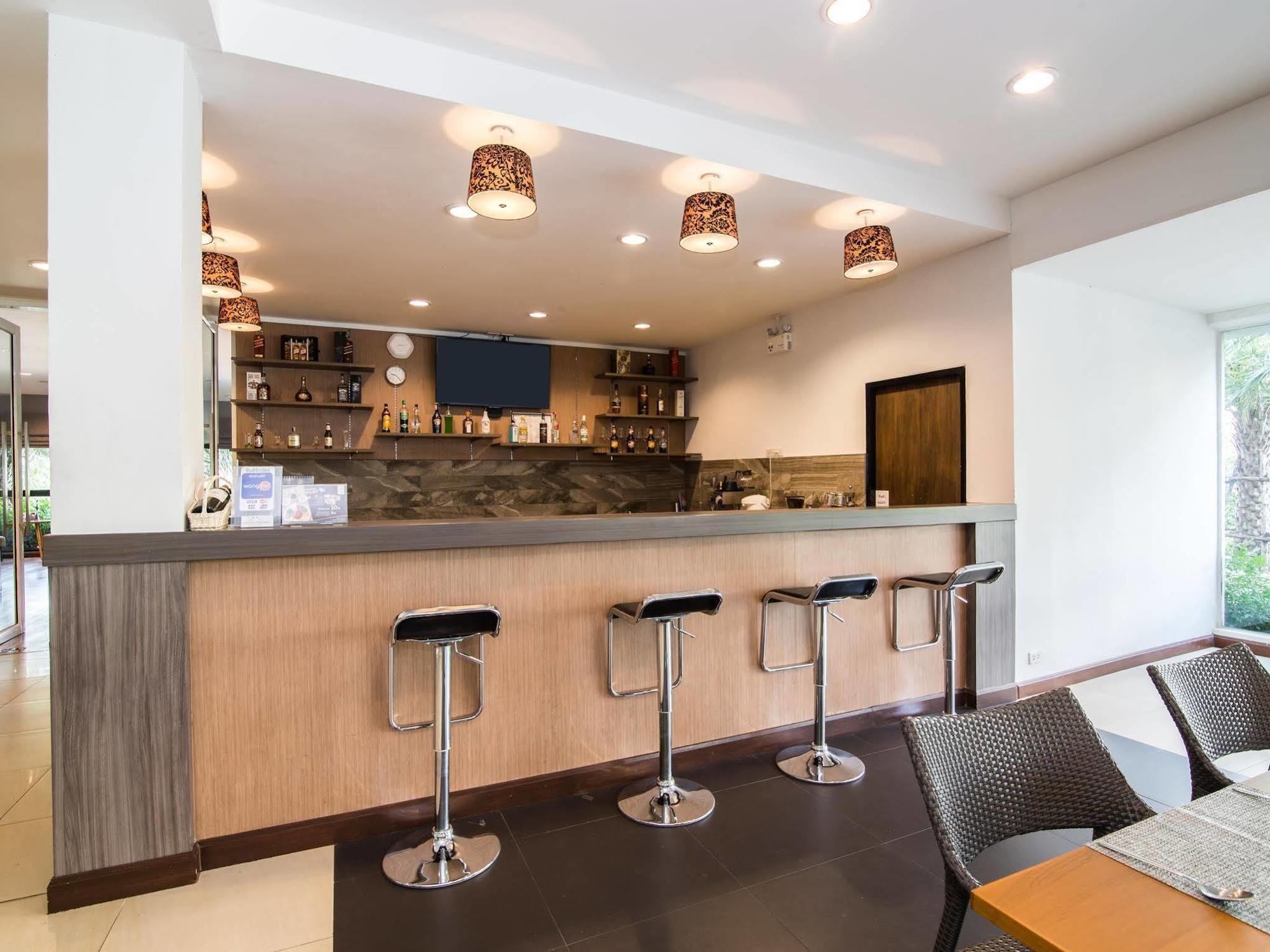 Park Srinakarin Hotel, กรุงเทพมหานคร ภายนอก รูปภาพ