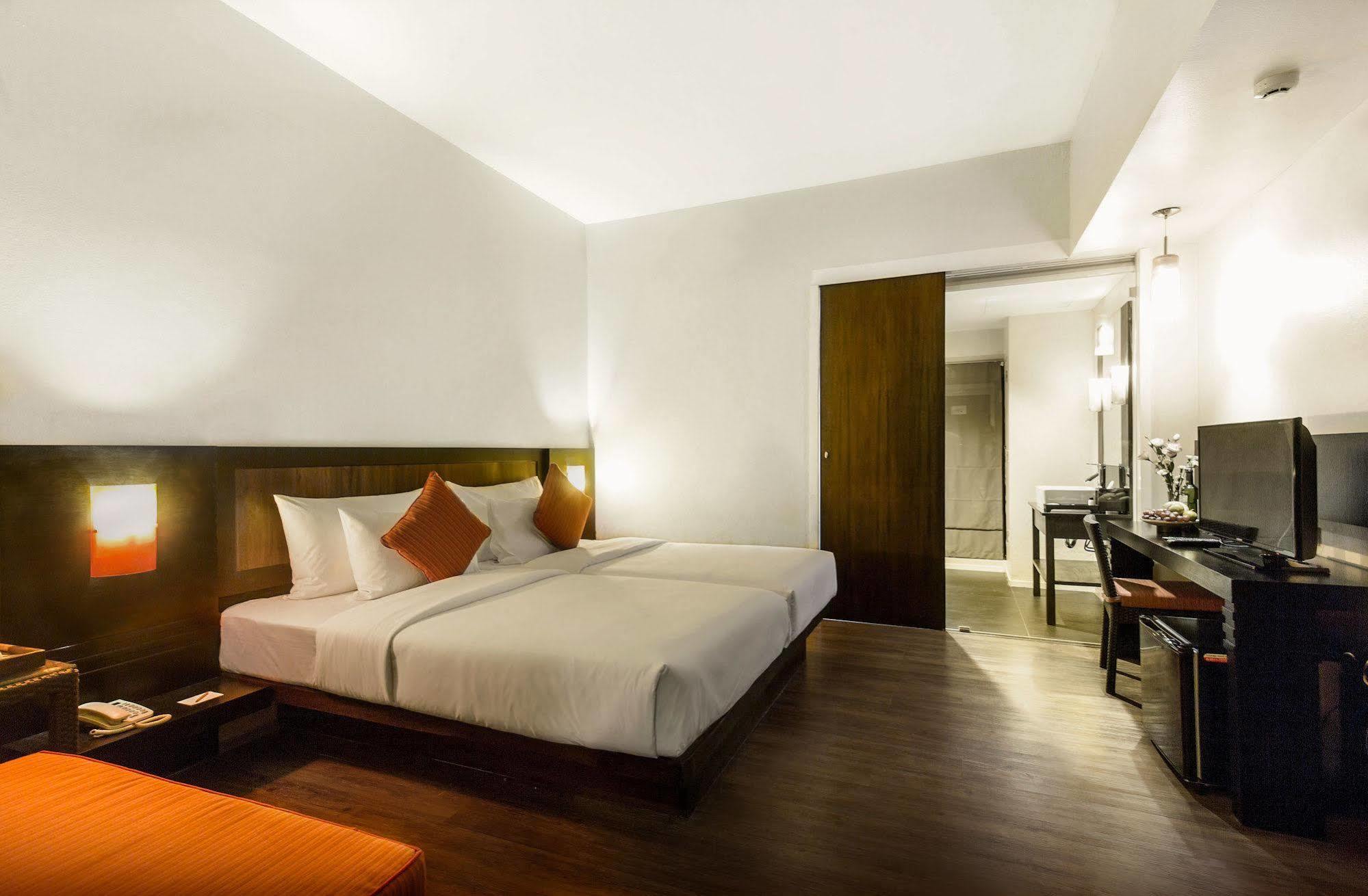 Park Srinakarin Hotel, กรุงเทพมหานคร ภายนอก รูปภาพ